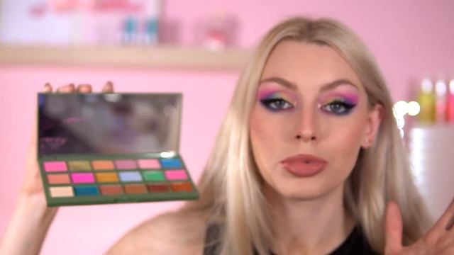 TESTING PRINCESS FIONA PALETTE! 2 LOOKS // Shrek x I Heart Revolution смотреть онлайн