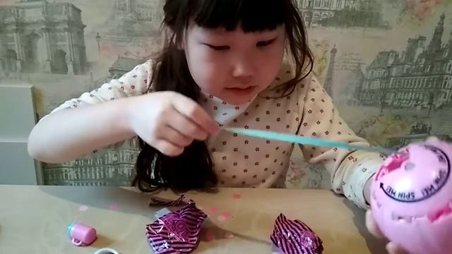 куколка ЛОЛ спящая красавица , продолжаем знакомиться с куколкой