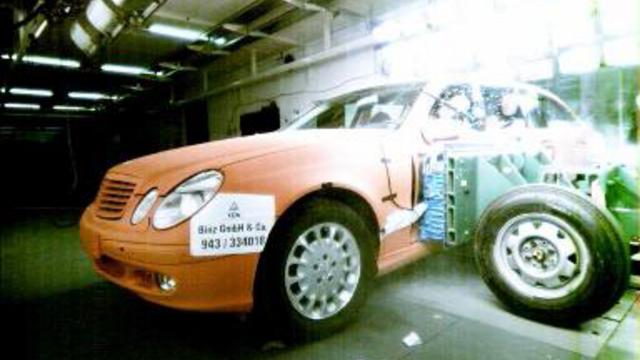 Crash-test - Лимузина Mersedes-Benz смотреть онлайн