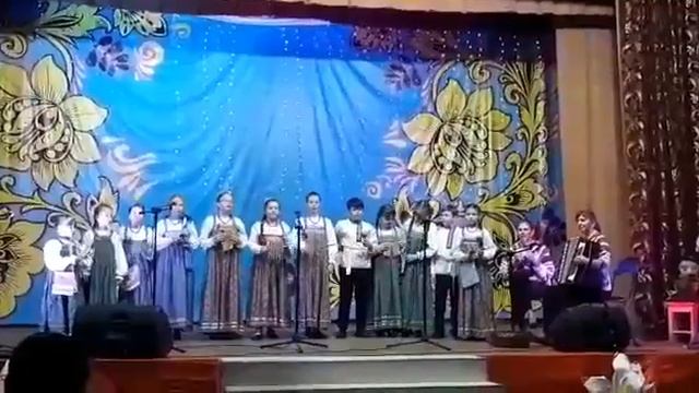 Заявка 958. Фольклорный ансамбль "Васильки" смотреть онлайн