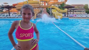 Вероника в аквапарке Анапы с подругой Юлианой!