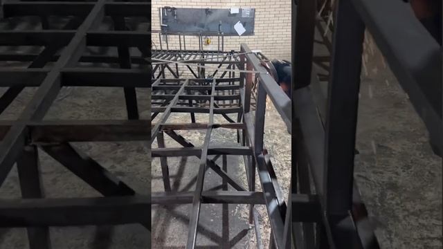 Рабочие моменты цеха смотреть онлайн