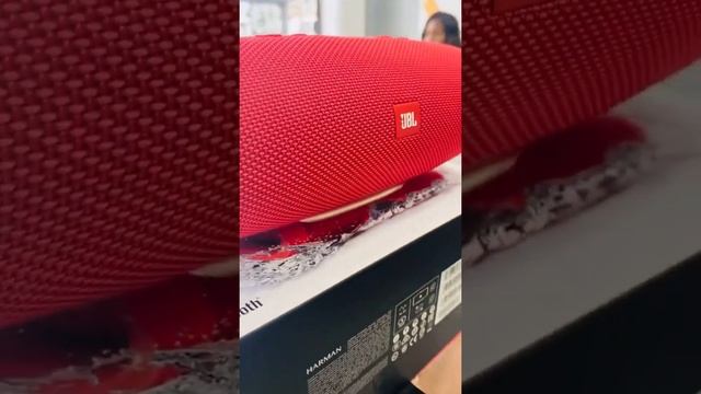 BRANDNEW JBL CHARGE 4 PORTABLE BLUETOOTH SPEAKER смотреть онлайн