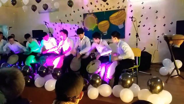 Доира ўтириб чалиш. Жонли ижро. #ritm #drum #doira #drummiprovisation #darbuka #sound смотреть онлайн