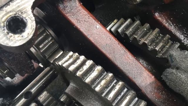 Мтз-82. Разборка и ремонт КПП. Часть 1. смотреть онлайн