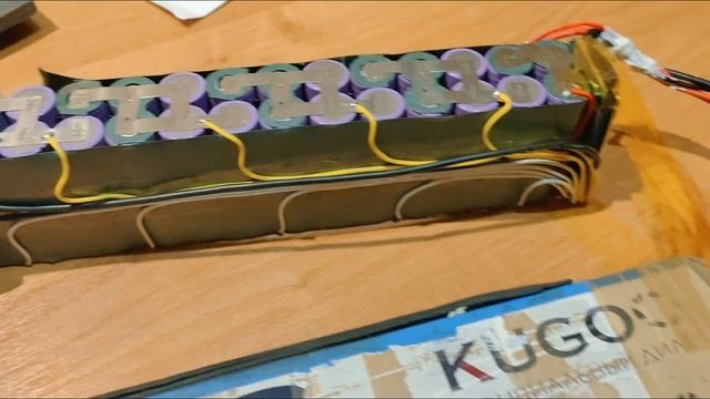 Обзор и ремонт поддельного аккумулятора электросамоката KUGOO / Точечная сварка 18650 Li-ion смотреть онлайн