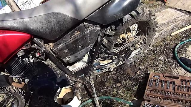 YAMAHA TW200 ЗАМЕНА МАСЛА смотреть онлайн
