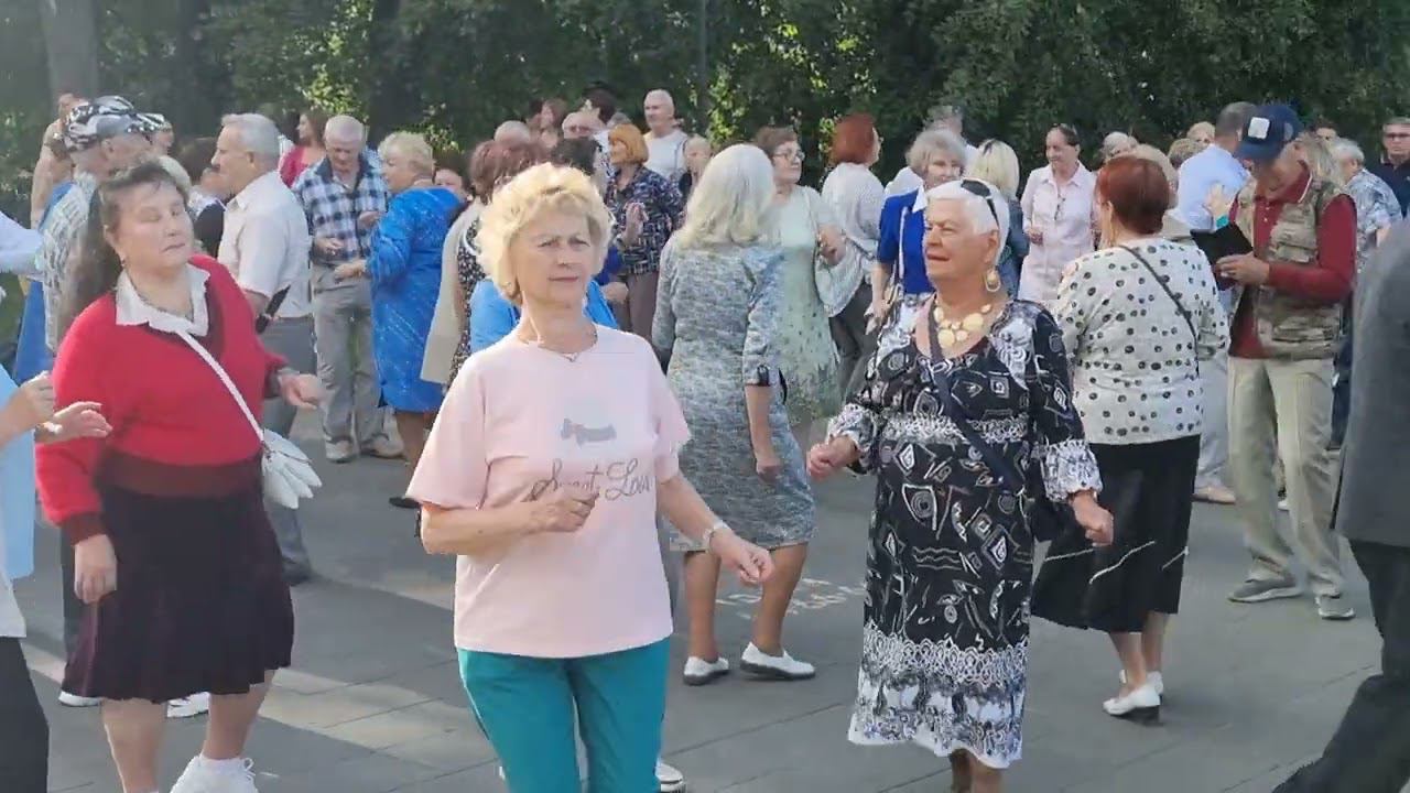 Бабушки зажигают Фокстрот Рио Рита парк Ярославля смотреть онлайн