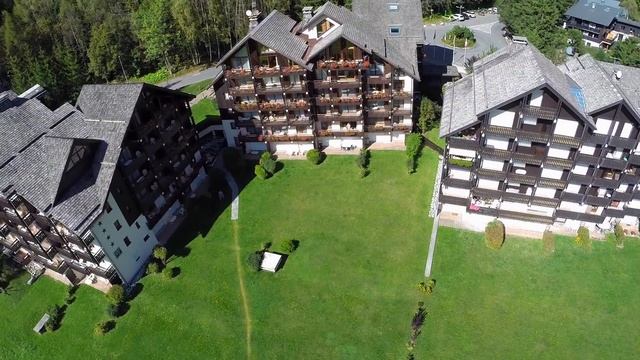 France, Chamonix, Alps, Mont Blanc, DJI Phantom 2 Footage. Франция, Альпы, гора МонБлан с вертолета смотреть онлайн