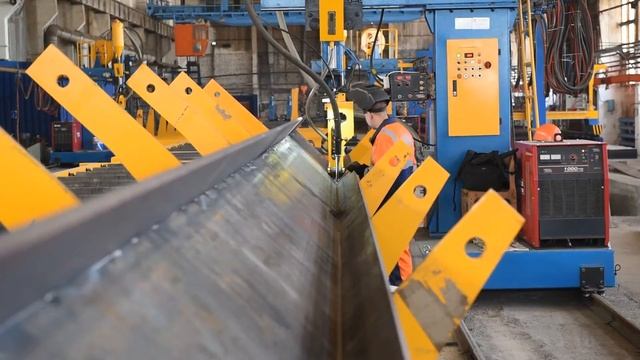 Производство двутавровой балки на заводе ООО "ЛИЗСК" смотреть онлайн