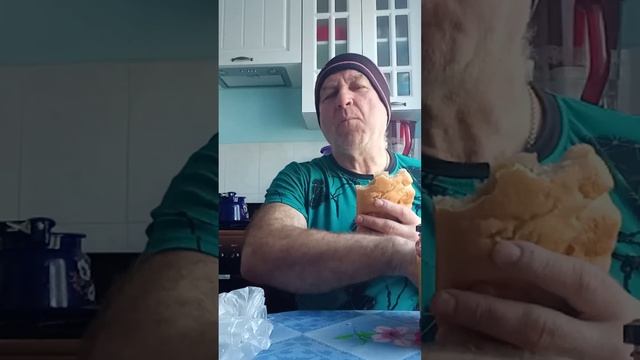На обзор пирог кулебяка капустная из пекарни смотреть онлайн