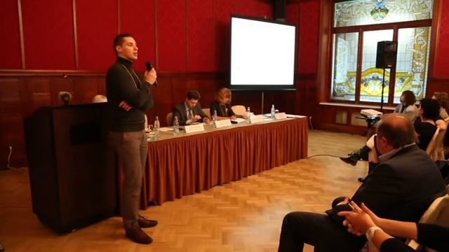 Обзор рынка труда индустрии красоты (Роман Ефимов. Работа@Mail.Ru). Саммит директоров.