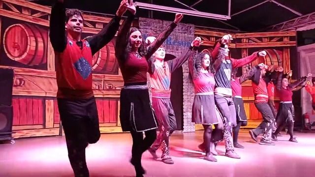 Танец в программе "Турецкая ночь" в отеле Side Resort Hotel. Сиде, Турция. смотреть онлайн