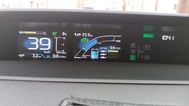 Toyota Prius Prime. Сравнение расхода реального с компьютерным смотреть онлайн