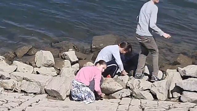 Гуляем у реки Райн, Германия. 15.04.2022 смотреть онлайн