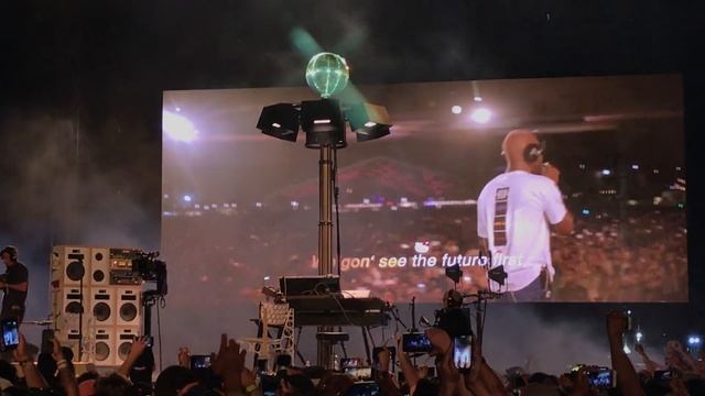 Frank Ocean 'Nikes' Live - FYF Fest 2017 смотреть онлайн