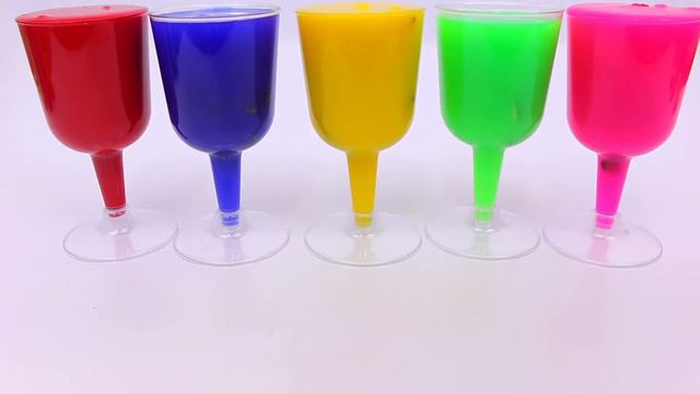 ЛИЗУН Сюрпризы в разноцветной слизи Учим цвета вместе Мистер Макс Мисс Кэти Mister Max Miss Katy смотреть онлайн