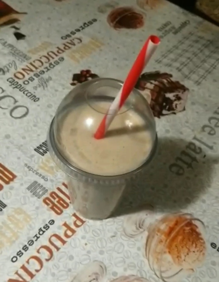 МИЛКШЕЙК из 3-х ингредиентов// МОЛОЧНЫЙ КОКТЕЙЛЬ