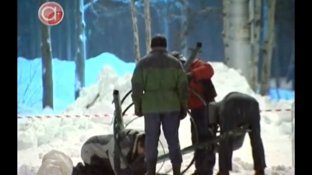 Не совсем Lego: начался монтаж новогодней елки смотреть онлайн