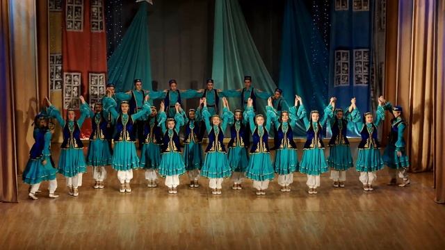 "Татарский молодёжный танец" смотреть онлайн