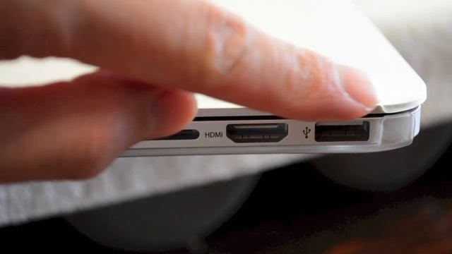 Better than Speck & Incase? - Moshi iGlaze Hardshell Case - 15" Retina MacBook Pro смотреть онлайн