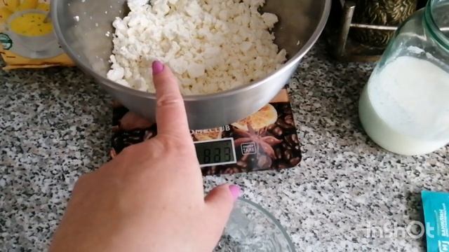 Рецепт вкуснейшей творожно-яблочной запеканки с подсчётом КБЖУ. Понравится всей семье ! смотреть онлайн