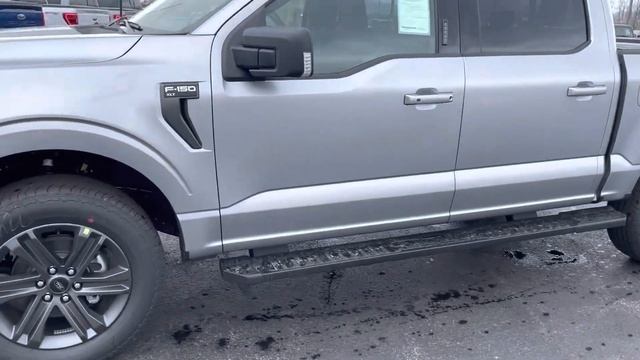2023 Ford F-150 XLT Iconic Silver Metallic | St#6057N смотреть онлайн