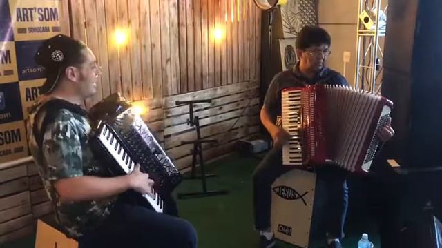 Bruno scandalli e beninho show смотреть онлайн