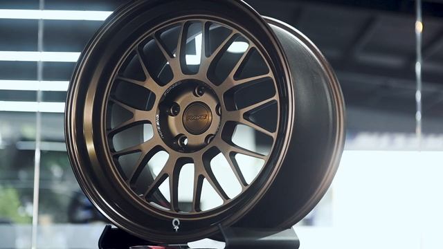 Volk Racing 21A смотреть онлайн