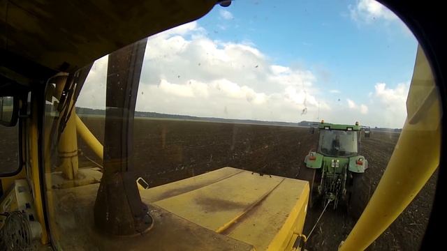 [SOUND || GoPro] Kirovets K-700A / John Deere 8100 || Grubbern mit Kuhn Cultimer L 5000 смотреть онлайн