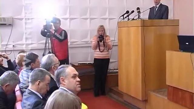 А есть ли чем похвастаться? смотреть онлайн