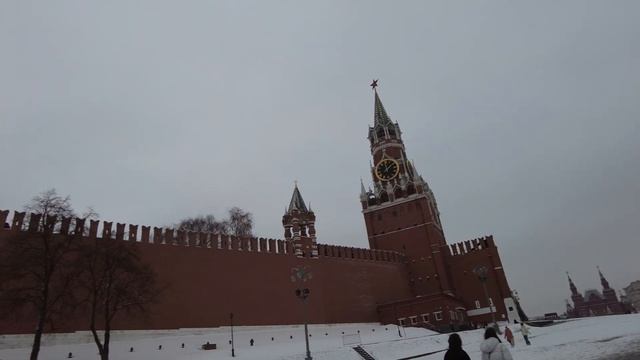 Новогодняя Красная площадь. Москва \ New Year's Red Square. Moscow смотреть онлайн