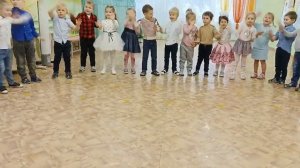 Игра Моем окна, белим потолки