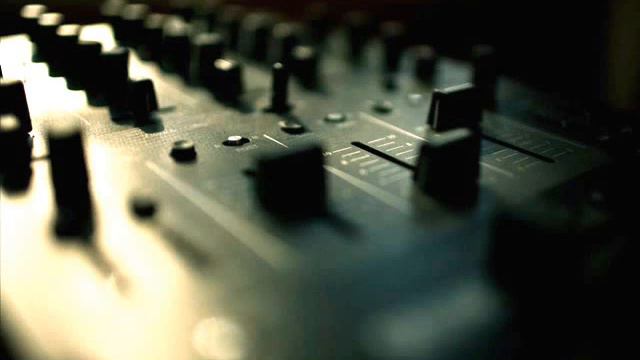 Out of My One More Time (Moreno's Mashup) смотреть онлайн