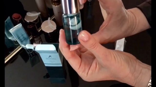 Artistry. Сыворотка с витамином С и гиалуроновой кислотой. смотреть онлайн