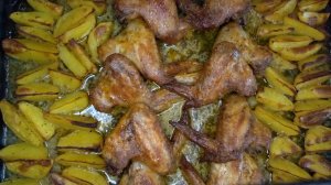 Как приготовить куриные крылышки  в духовке  рецепт