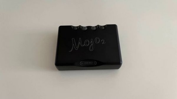 Chord Mojo 2 vs MacBook Pro Sound Demo