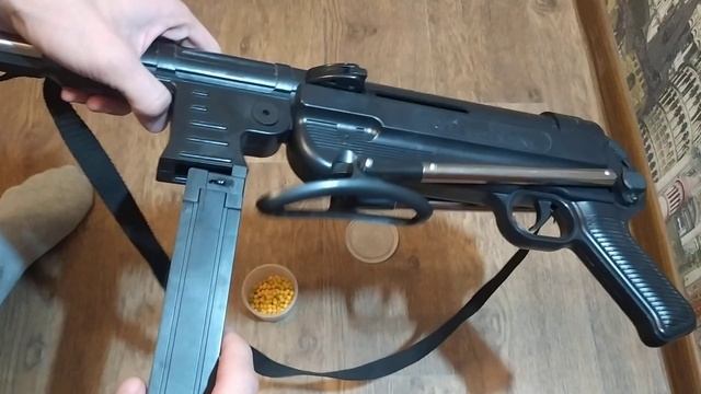 обзор на немецкий игрушечный автомат стреляющий пластмассовыми пулями смотреть онлайн