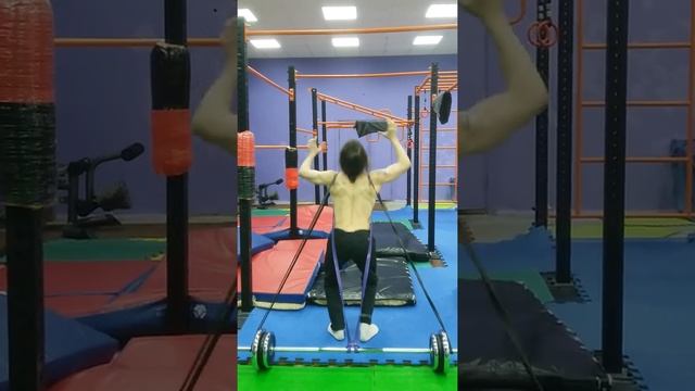 Тяжёлые и НеОбычные ПодТягивания на ПереКладине. ГимнАсТиКа в Зале ФВСА. СКК "Вместе" смотреть онлайн