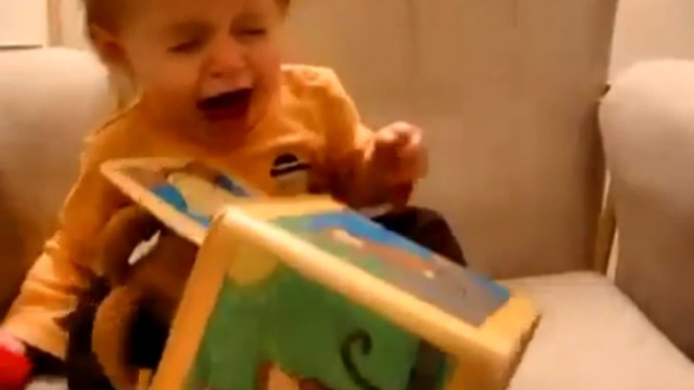 Ребенка испугали смотреть онлайн