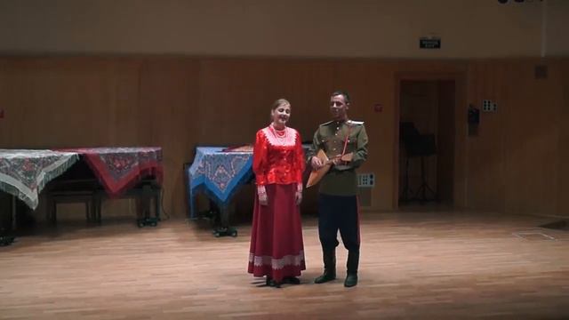 Дуэт  Росстань Ловцов Дмитрий и Виктория Царева - песня донских казаков  И шел бы я вечером поздним