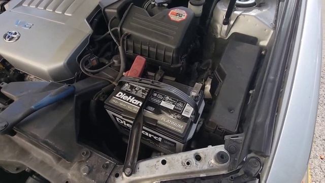 How to remove and install battery on 2008 Toyota avalon limited смотреть онлайн