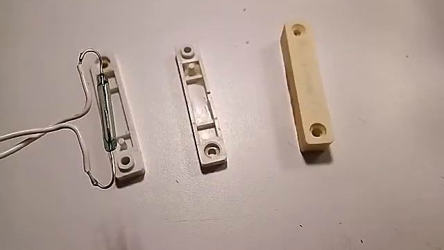 Датчик Геркон-СМК принцип работы.