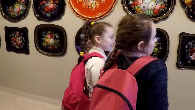 Экскурсия в Жостово - отзыв / обзор. Роспись подносов Жостово для школьников