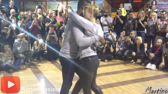 Curtis and Carola kizomba dance demo beginner @ ROME FUSION 2016 смотреть онлайн