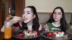 СУШИ/РОЛЛЫ МУКБАНГ С ПОДРУГОЙ #AykaEmilly