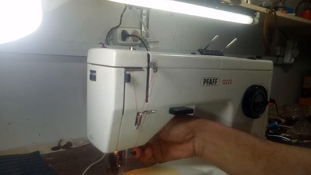 Pfaff'1222E,