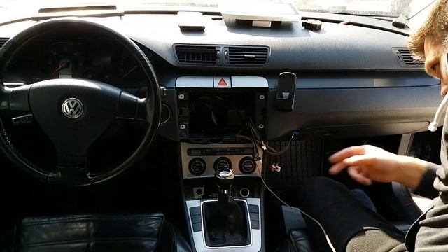 Montaj Navigatie Android 11 ecran 10 inch pe Passat B6 смотреть онлайн