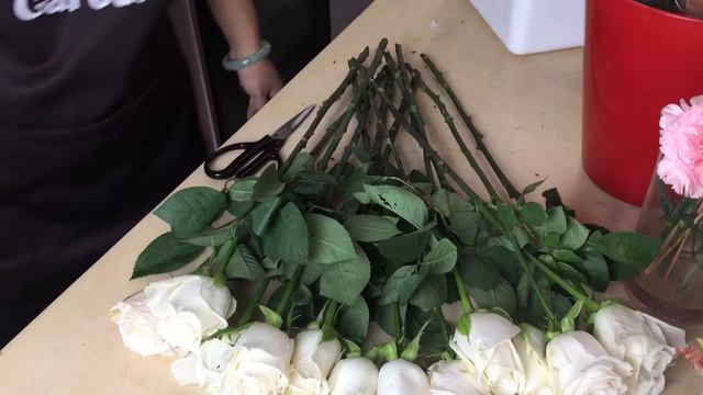 How To Dye Blue Roses From White Roses | Flower Technique | Huamama