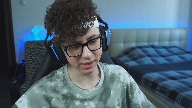 ЕСЛИ Я ПЕРЕЗАРЯЖАЮСЬ, МОЯ СЕНСА УВЕЛИЧИВАЕТСЯ (CS:GO) смотреть онлайн